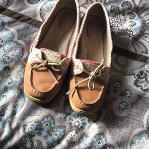 Rose Sperrys - size 10